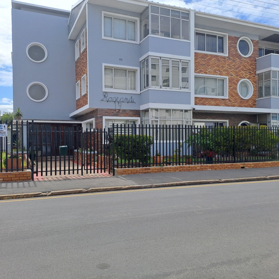 To Let 2 Bedroom Property for Rent in Strand North Western Cape